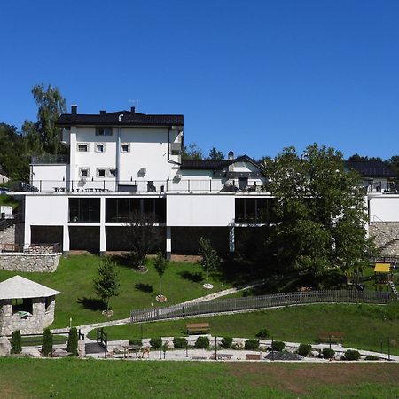 Motel Aladin Cazin Exterior photo